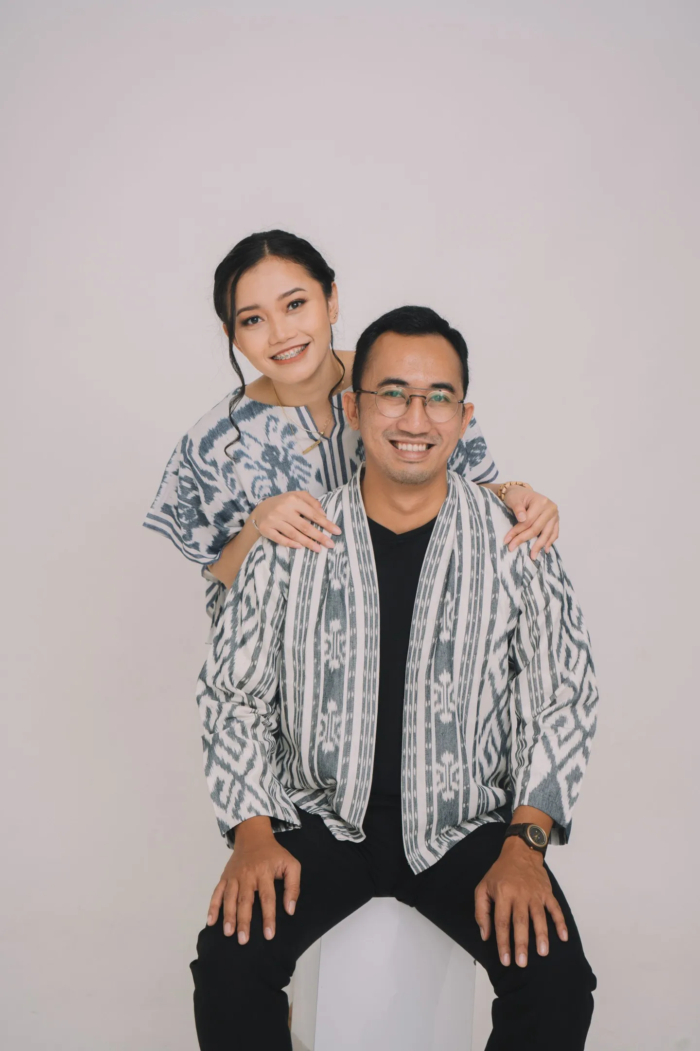 background-couple