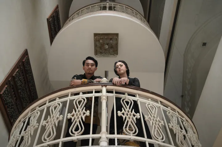 img-gallery