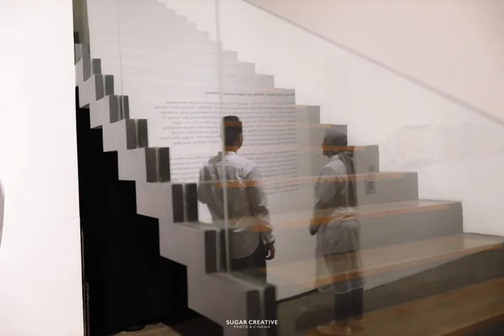 img-gallery
