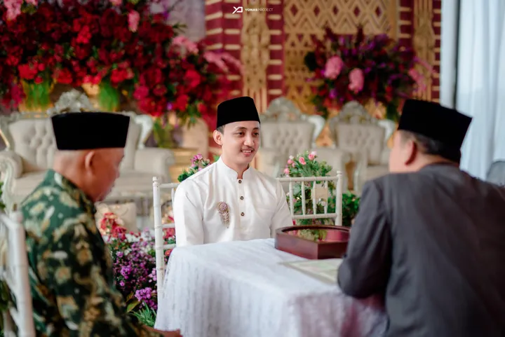 img-gallery